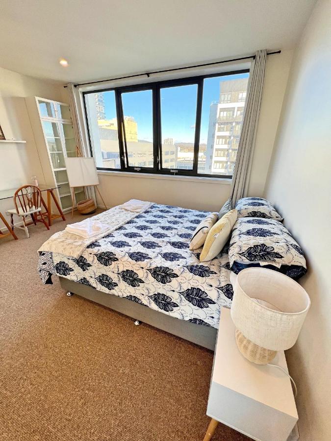 Industrial Yet Modern, 1Bd 1Bth Apt - Woden Phillip Exterior photo