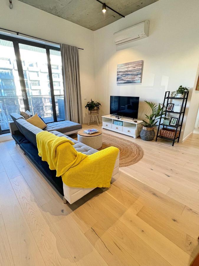 Industrial Yet Modern, 1Bd 1Bth Apt - Woden Phillip Exterior photo