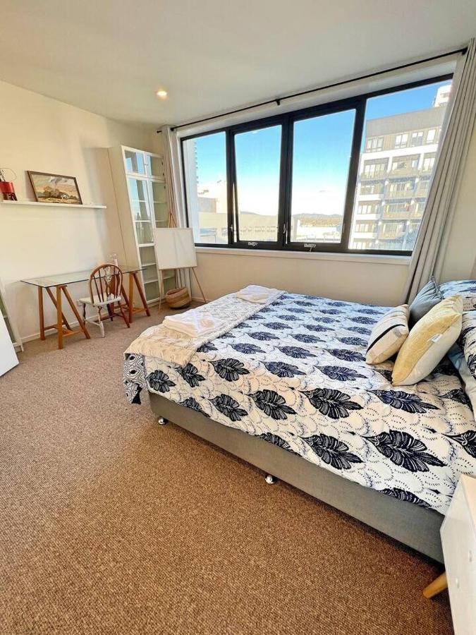 Industrial Yet Modern, 1Bd 1Bth Apt - Woden Phillip Exterior photo